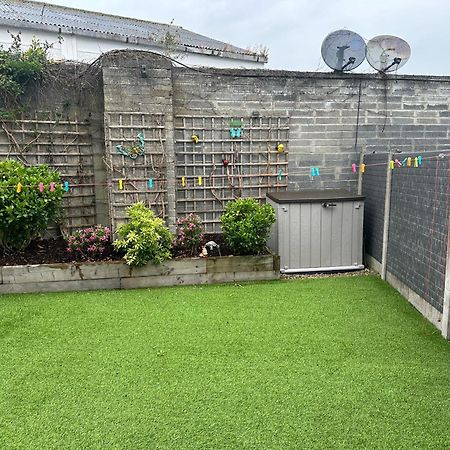 The Artane Self Catering Appartement Dublin Buitenkant foto