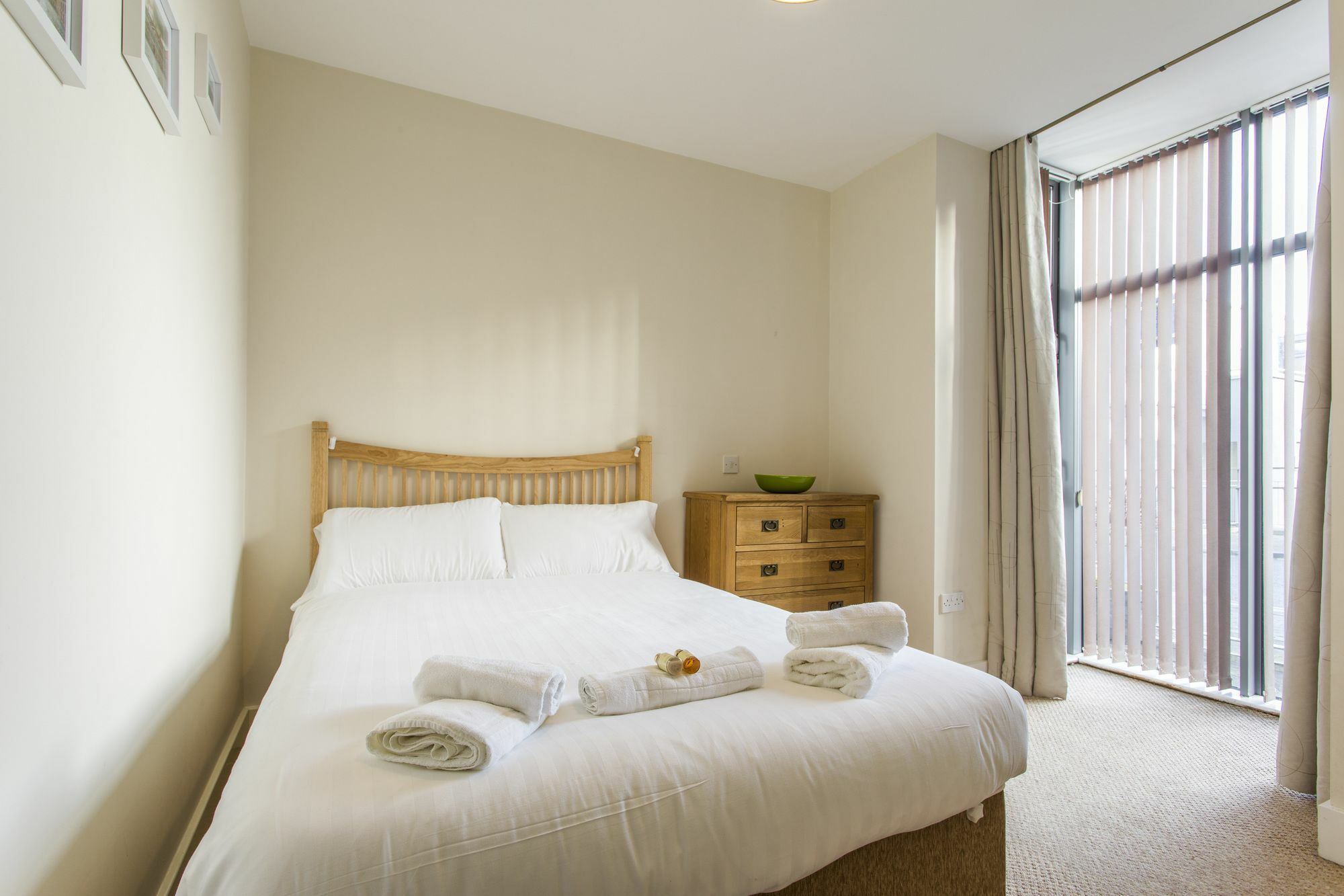 The Artane Self Catering Appartement Dublin Buitenkant foto